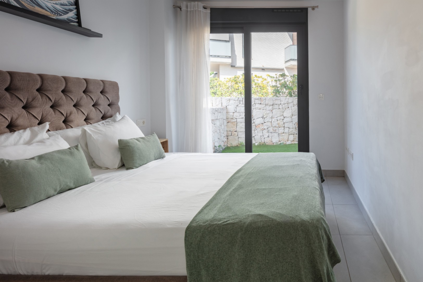Charming ground floor just 350 meters from the sea in Jávea.