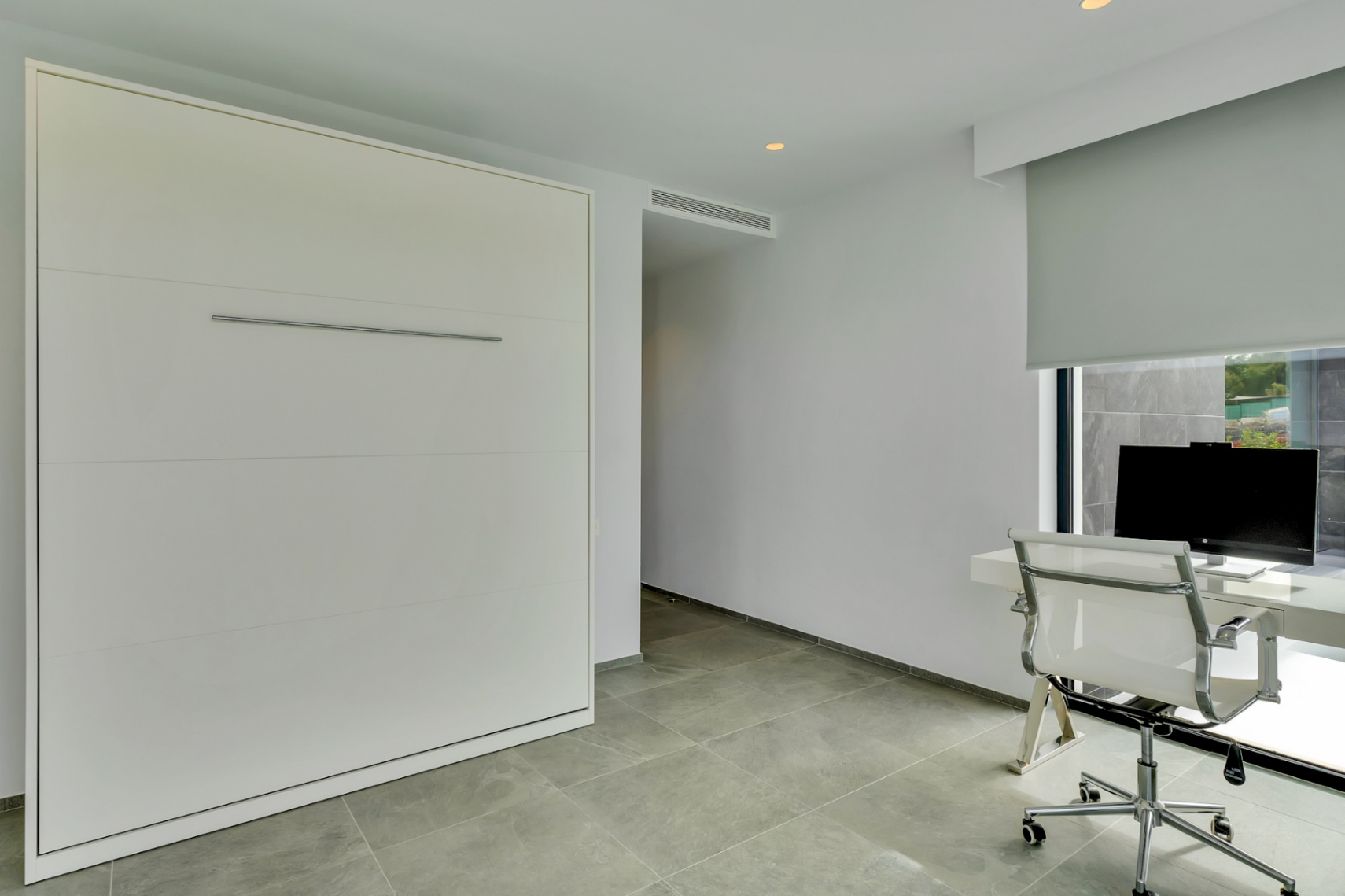 4845 - ¡Espectacular villa (2023) con privacidad y materiales de alta calidad!