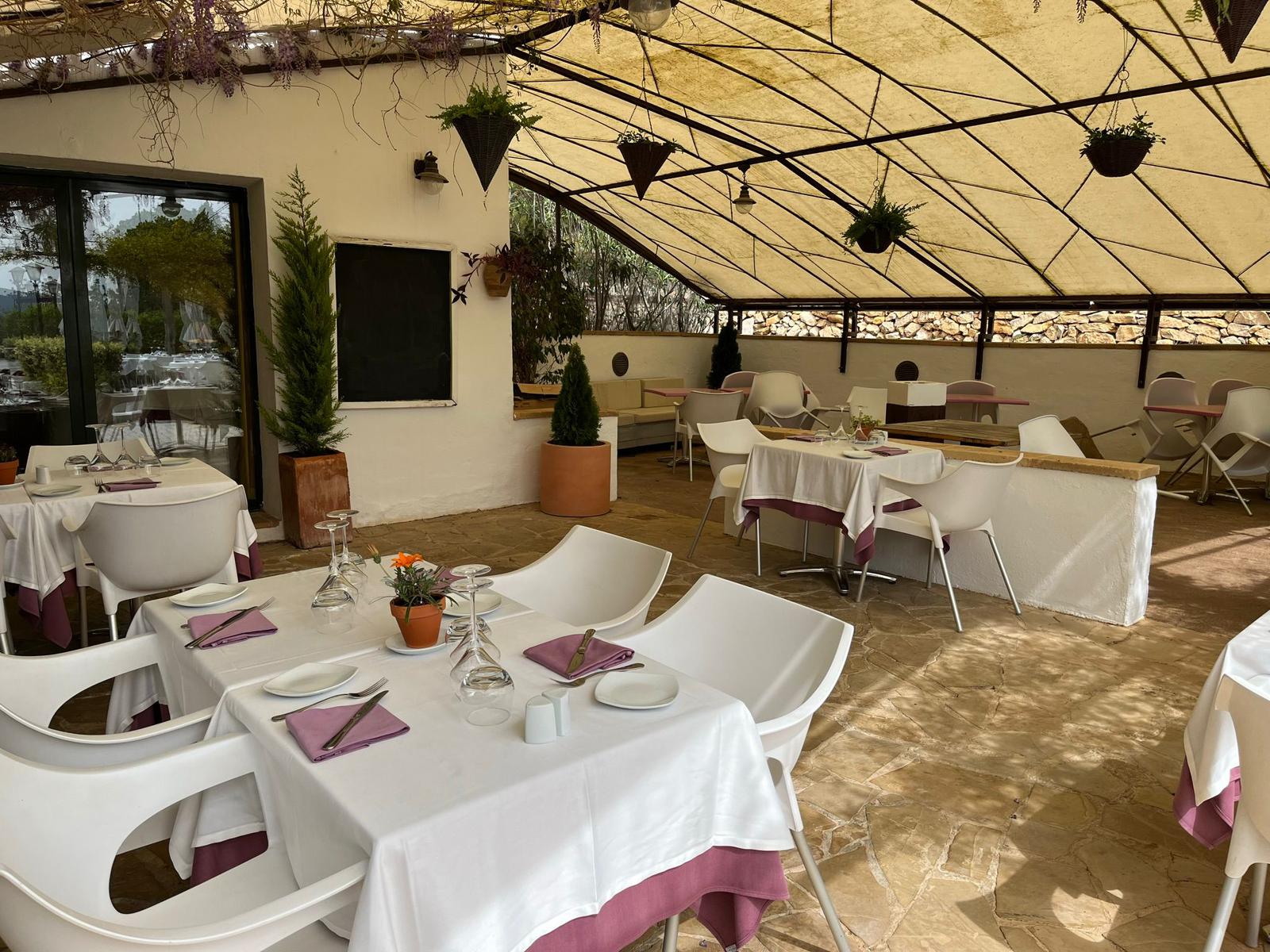 Konsolidiertes Restaurant + Wohnung darüber – Jávea (Costa Blanca Nord)