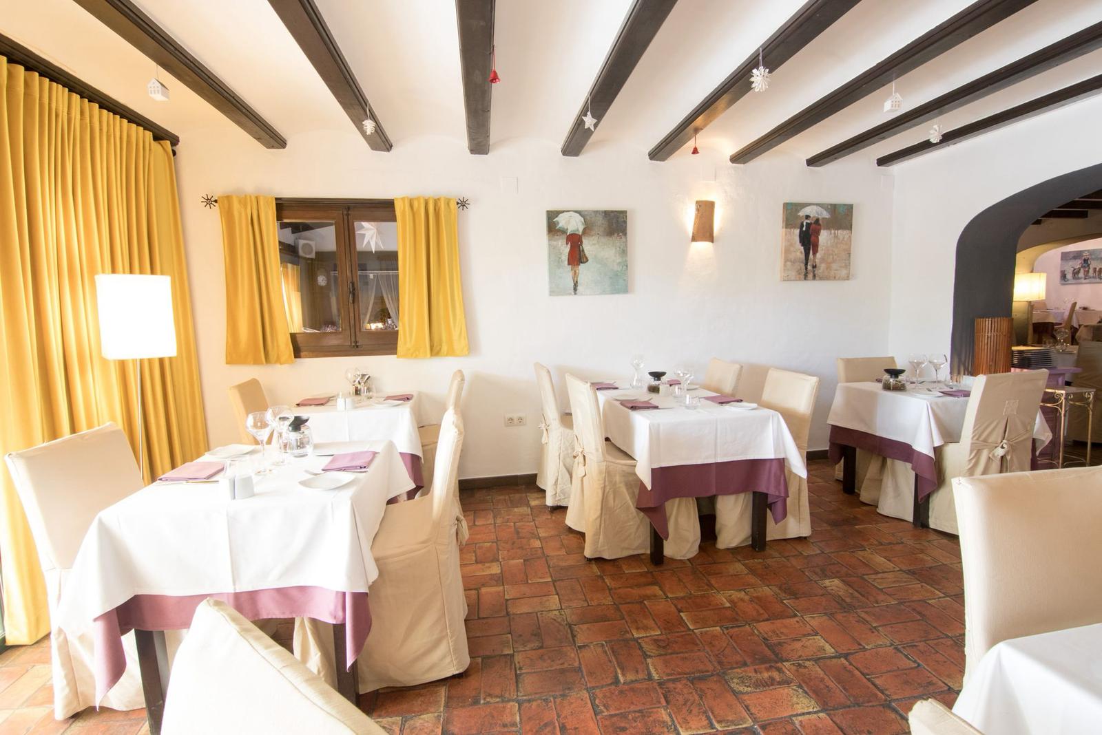 Konsolidiertes Restaurant + Wohnung darüber – Jávea (Costa Blanca Nord)