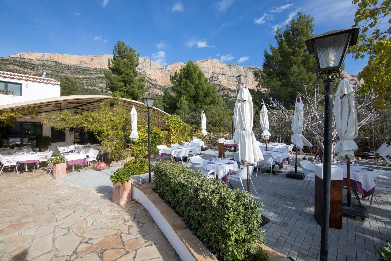 Konsolidiertes Restaurant + Wohnung darüber – Jávea (Costa Blanca Nord)