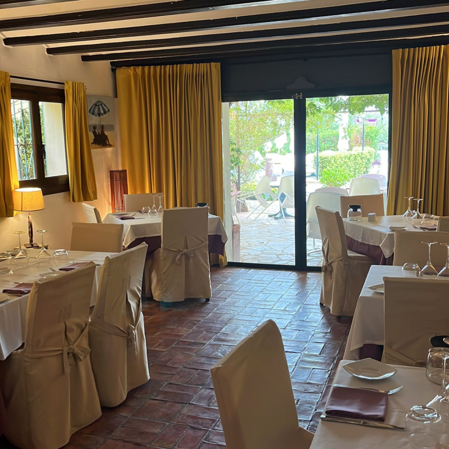 Konsolidiertes Restaurant + Wohnung darüber – Jávea (Costa Blanca Nord)
