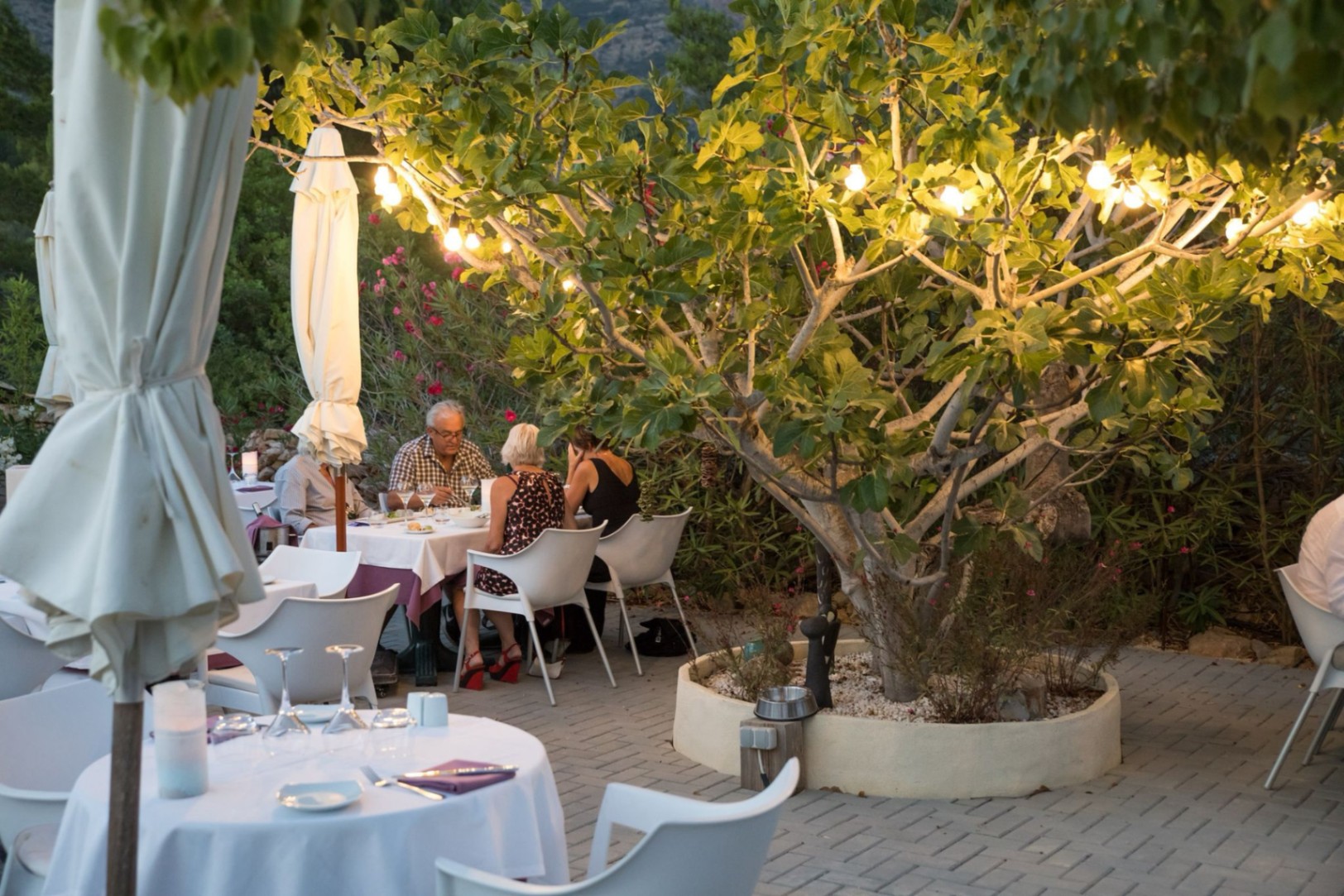 Konsolidiertes Restaurant + Wohnung darüber – Jávea (Costa Blanca Nord)