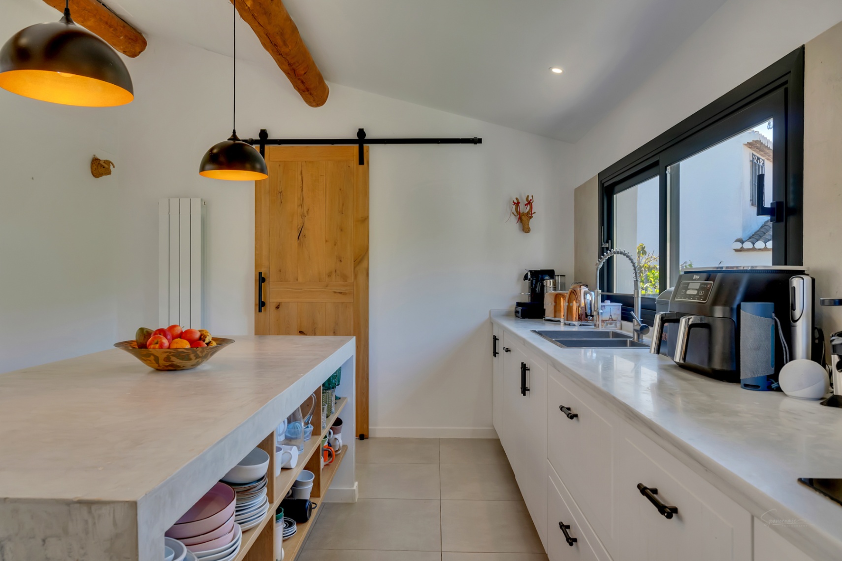 Villa en venta en Jávea con vistas al Montgó, piscina privada y diseño exclusivo
