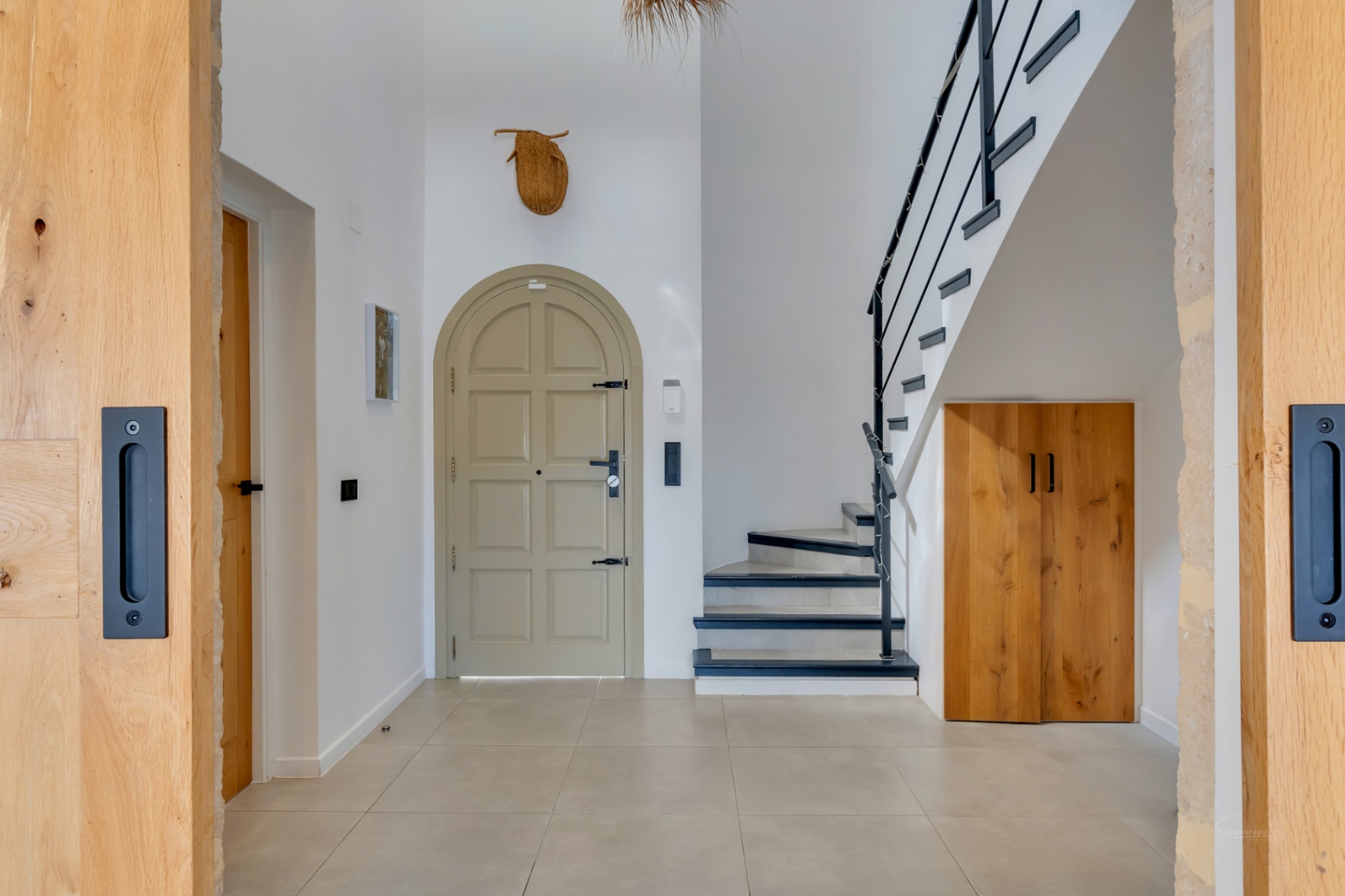 Villa en venta en Jávea con vistas al Montgó, piscina privada y diseño exclusivo
