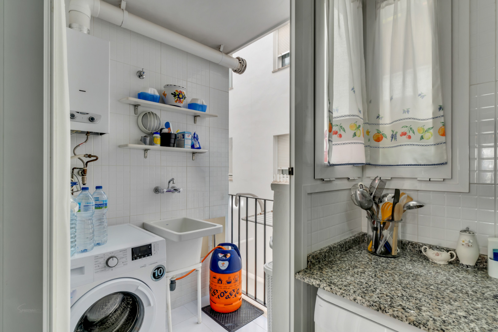 4876 - Apartamento muy cerca del casco antiguo de javea con parking