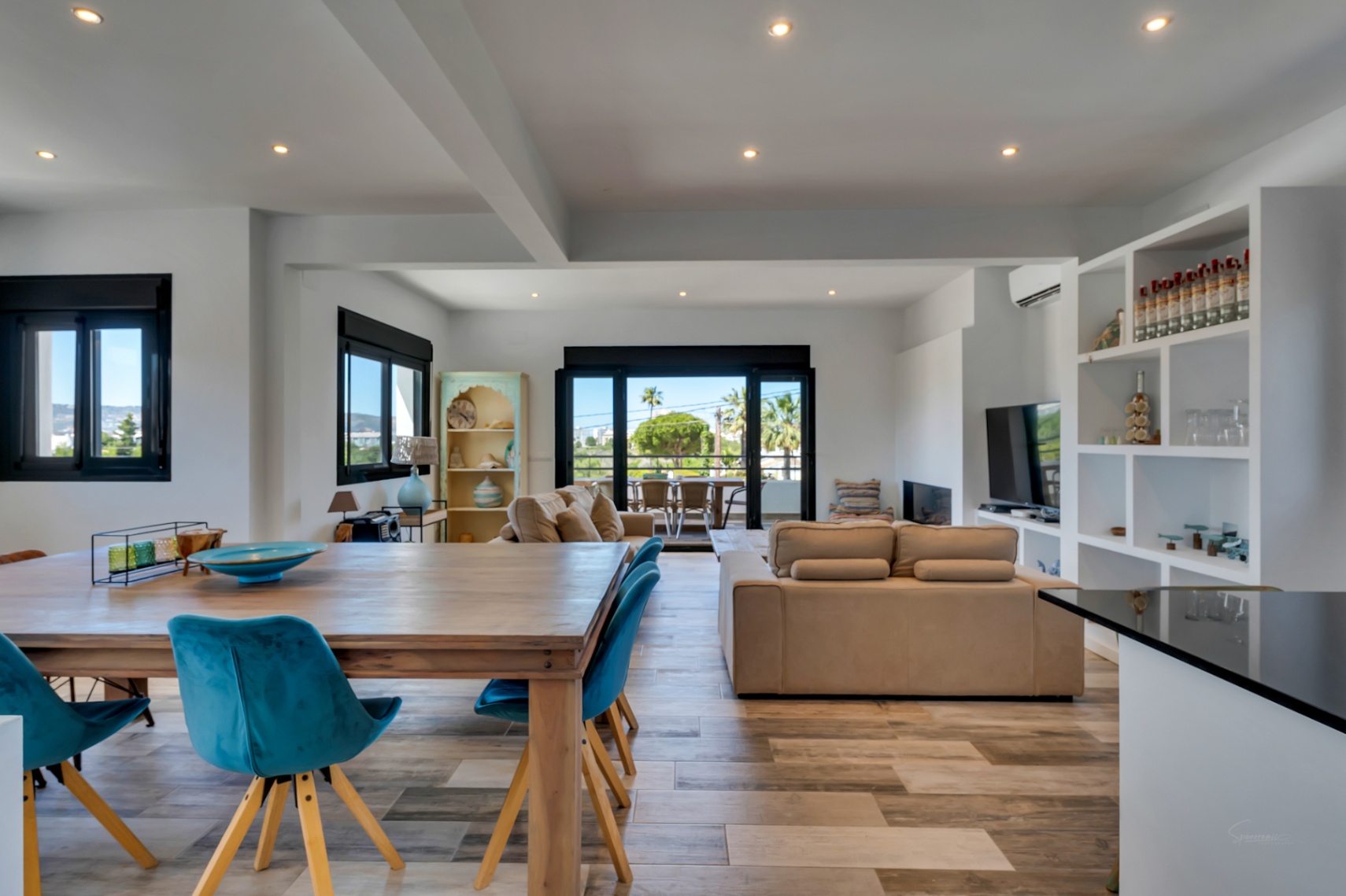 Villa exclusive à Arenal, de style ibicenco avec un rendement élevé démontrable.
