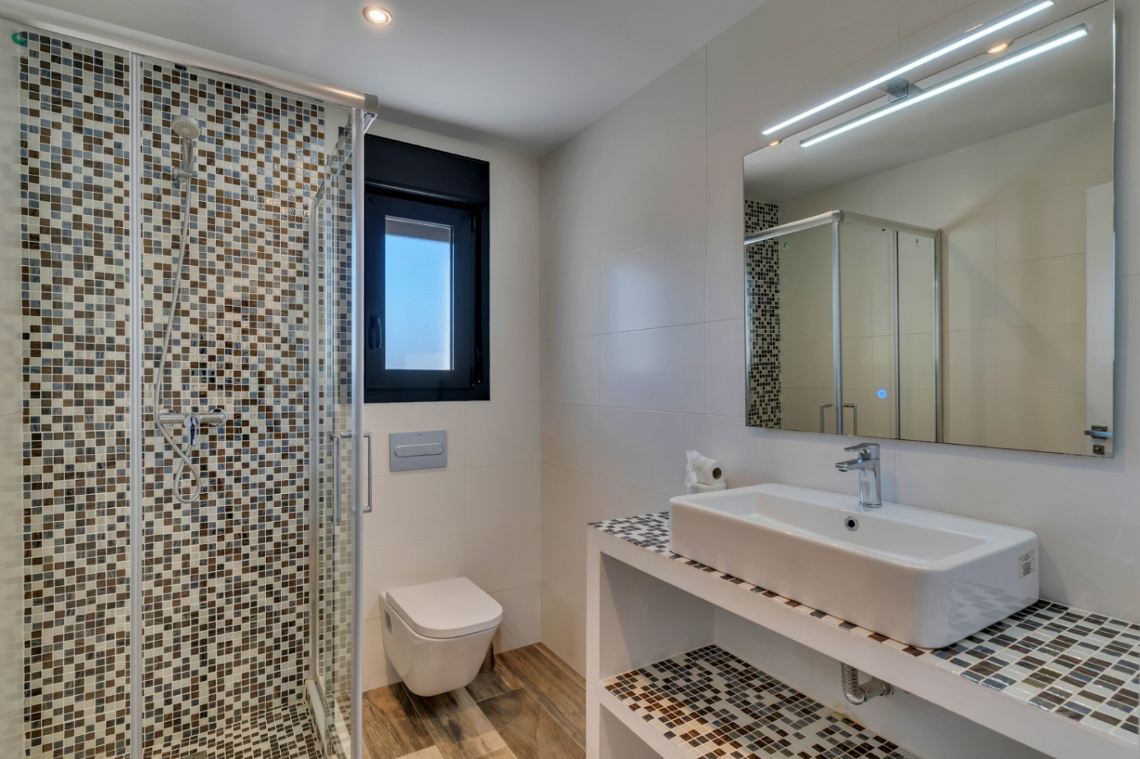 Villa exclusive à Arenal, de style ibicenco avec un rendement élevé démontrable.