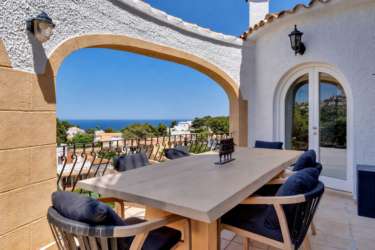 Exceptional property in an exclusive area with panoramic sea views. - Imagen 17