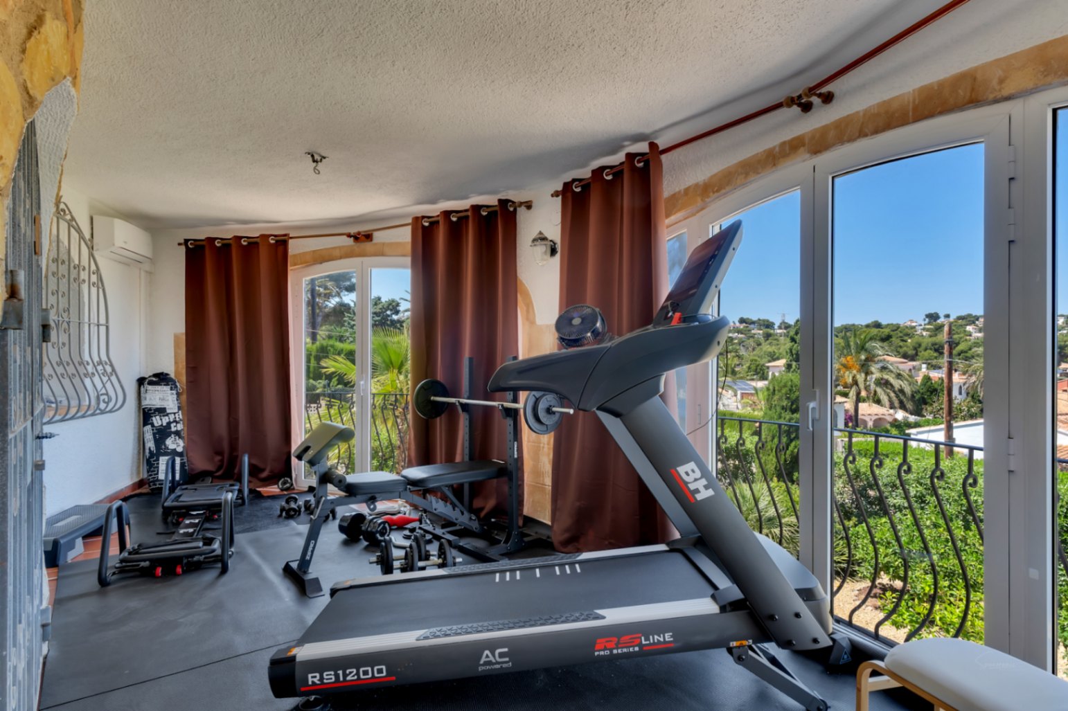 Exceptional property in an exclusive area with panoramic sea views. - Imagen 35
