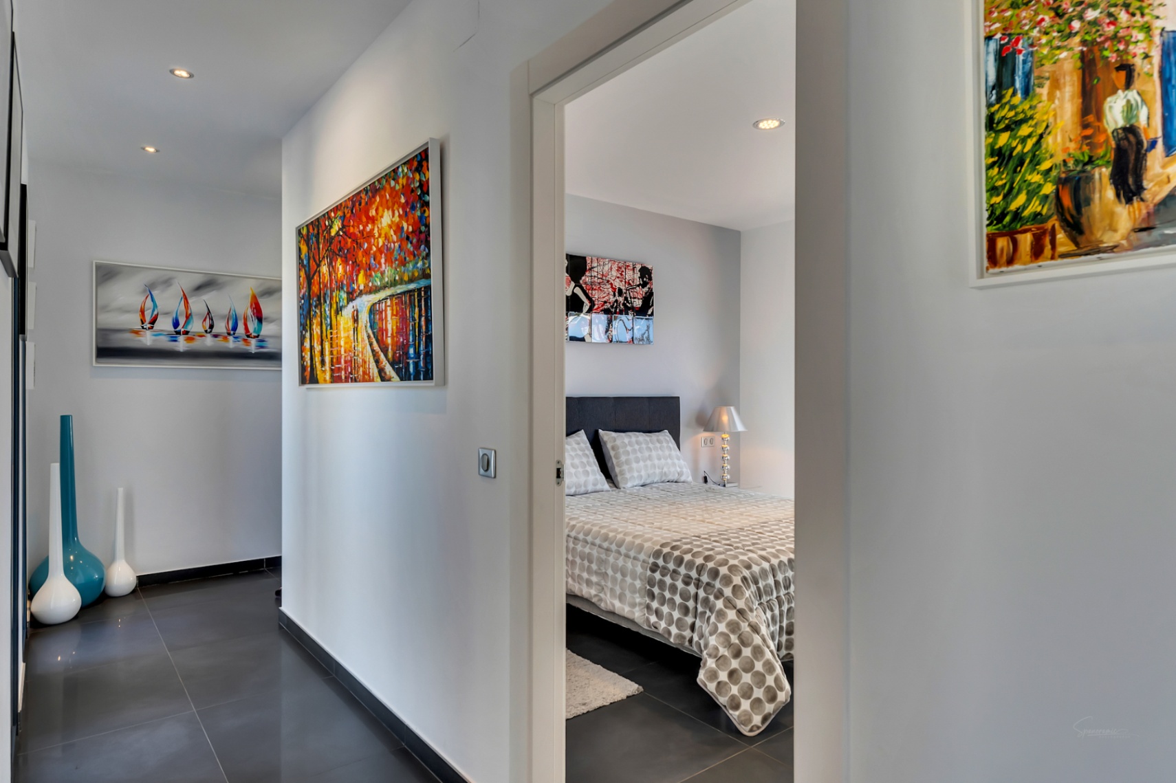 4870 - Exclusiva villa moderna con impresionantes vistas abiertas en una demandada zona de Jávea