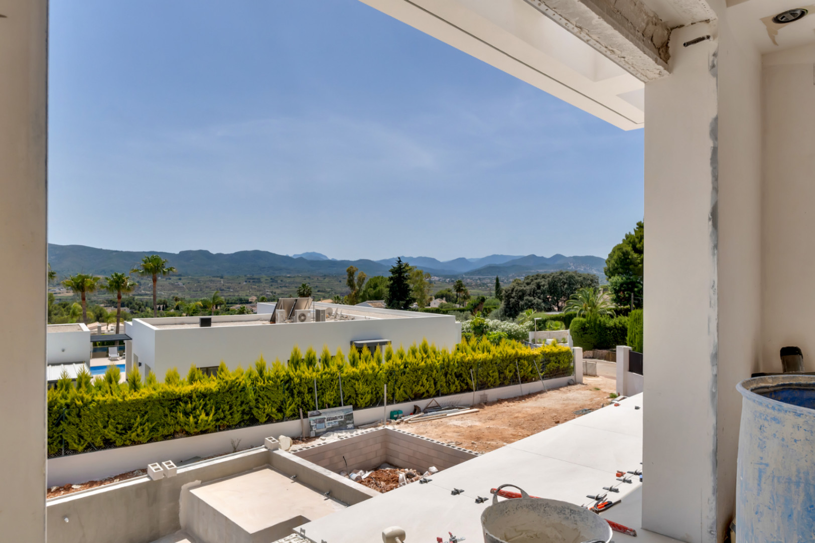 Espectacular y moderna villa en construccion en una demandada zona de Javea.