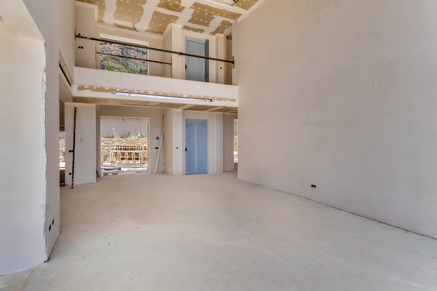 Espectacular y moderna villa en construccion en una demandada zona de Javea.