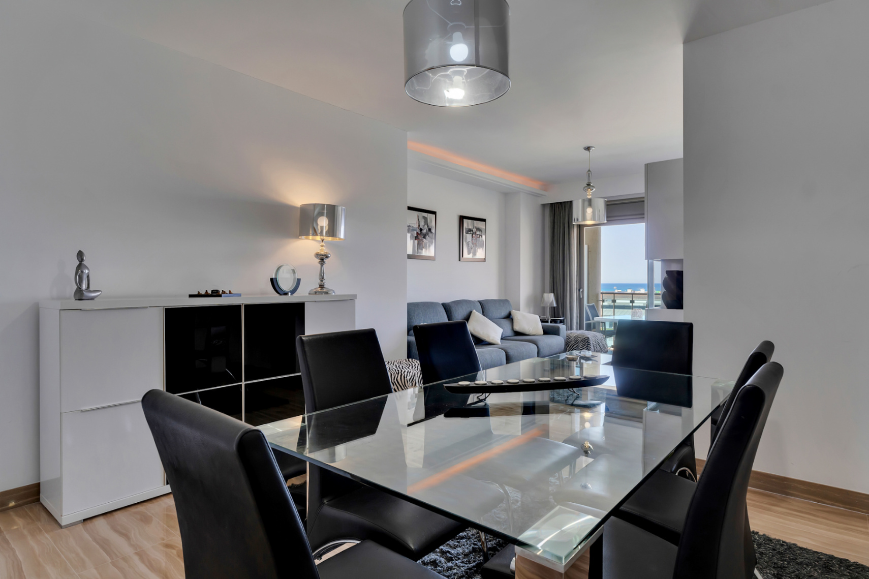 Apartamento en privilegia ubicacion con impresionantes vistas mar