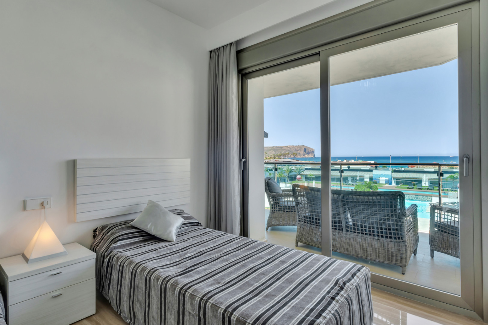 Apartamento en privilegia ubicacion con impresionantes vistas mar