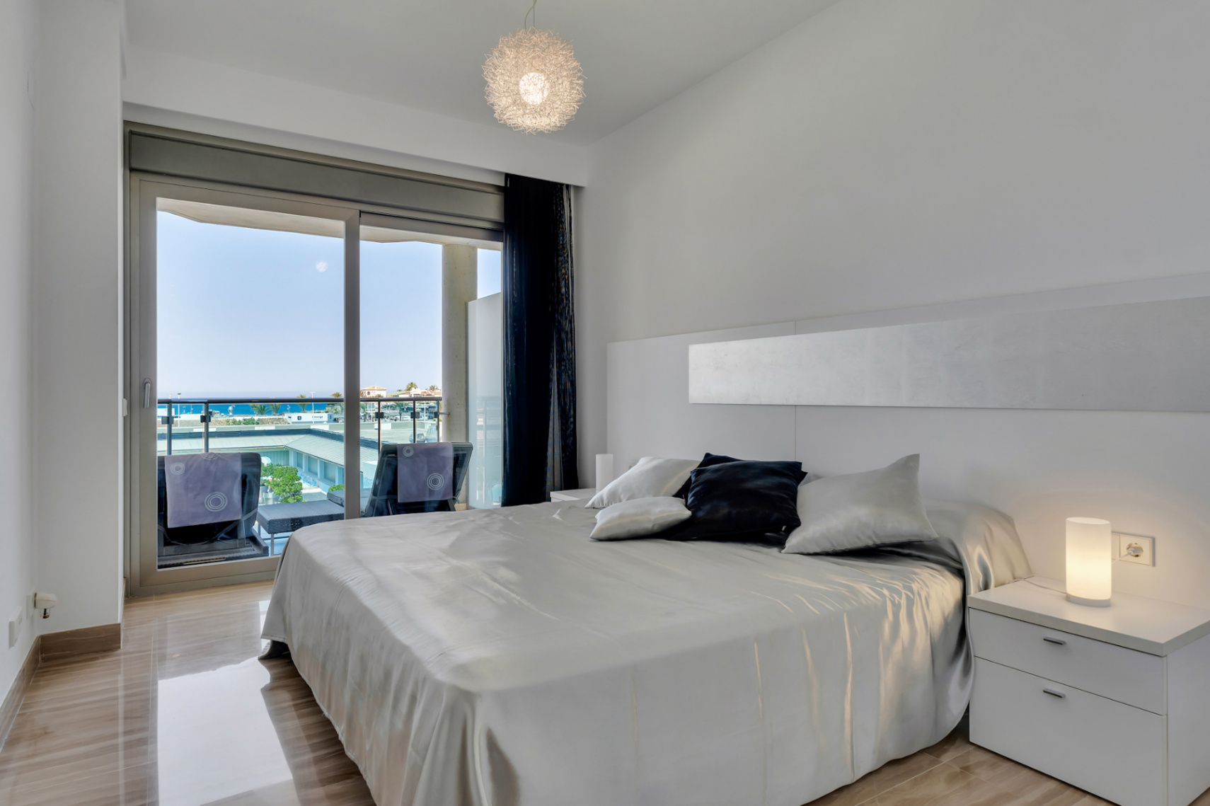 Apartamento en privilegia ubicacion con impresionantes vistas mar