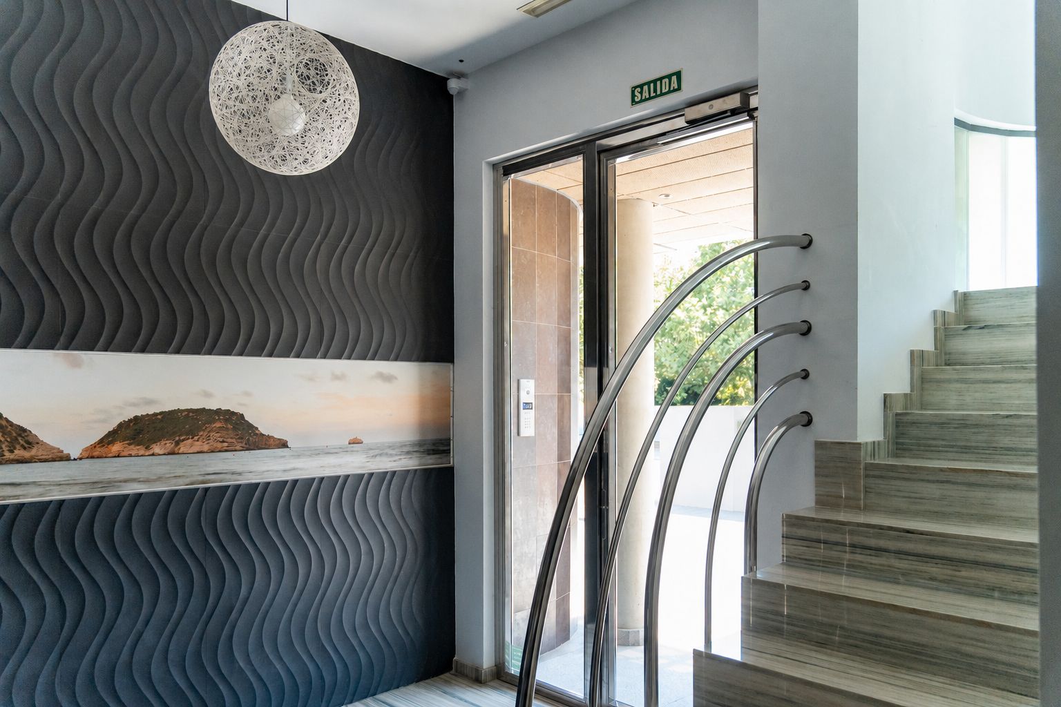Apartamento en privilegia ubicacion con impresionantes vistas mar