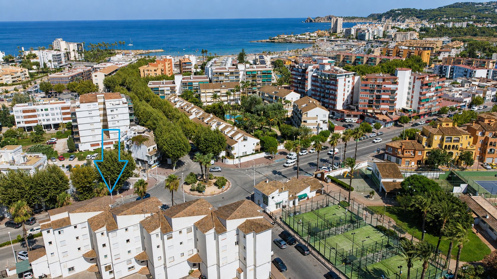 4901 - 3-bedroom apartment very close to the sought-after Arenal beach in Jávea.