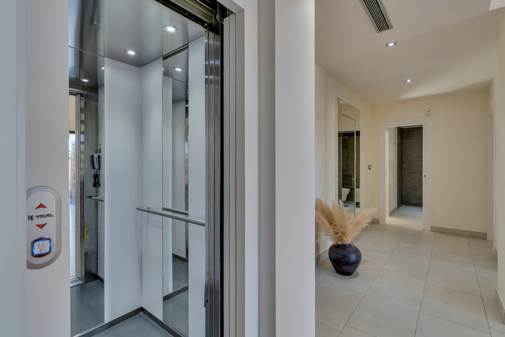 Villa de lujo en venta en Javea con 2 piscinas, vistas al montgo y buena orientación - Imagen 39