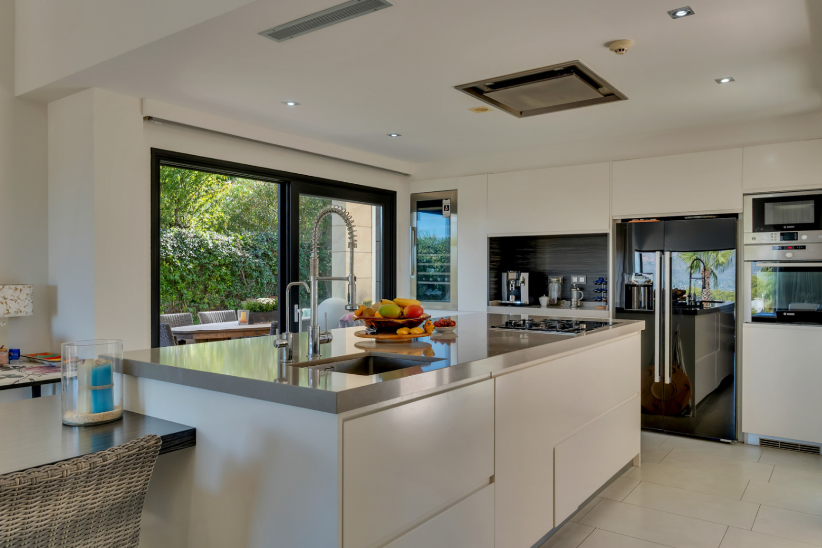 Villa de lujo en venta en Javea con 2 piscinas, vistas al montgo y buena orientación - Imagen 13