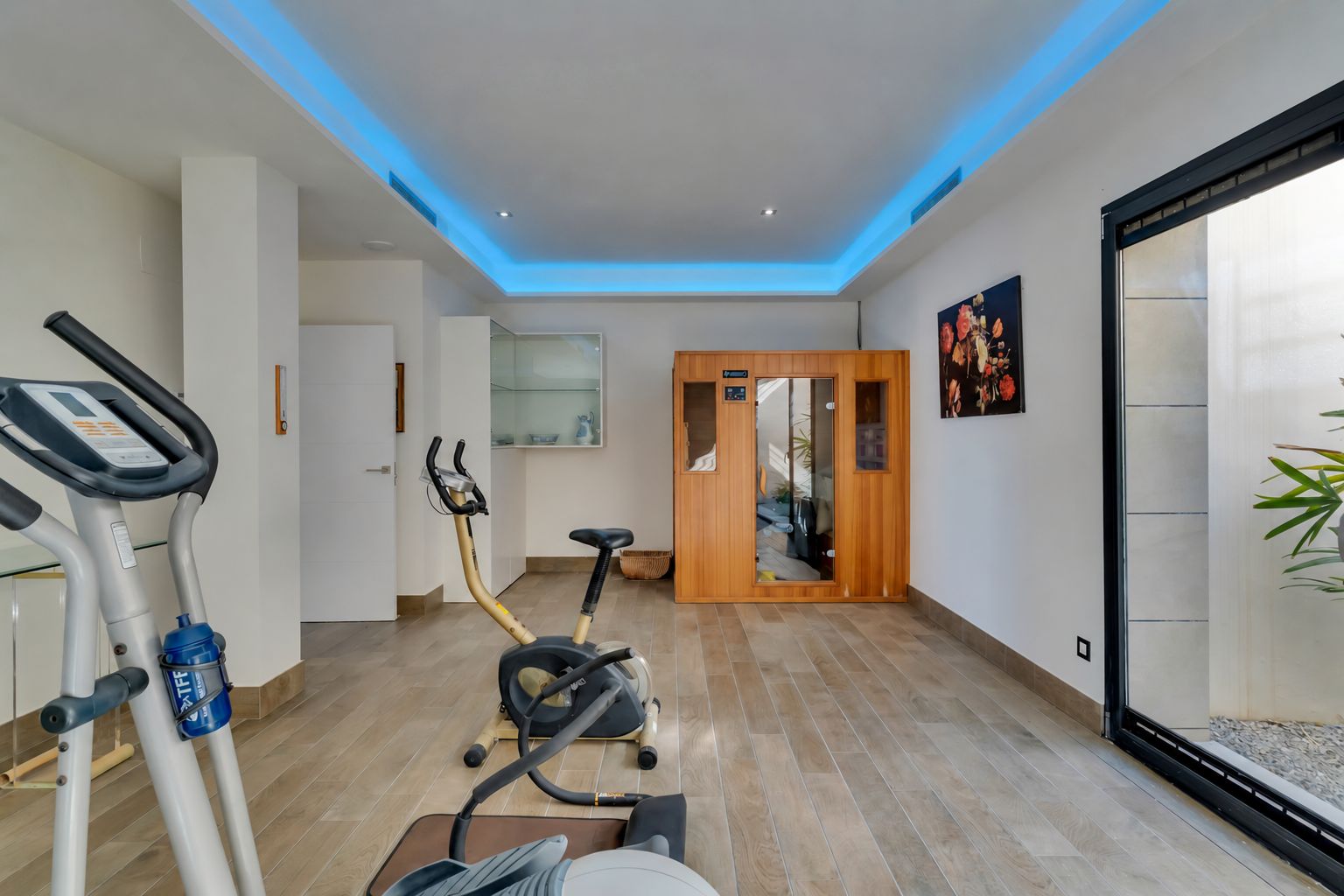 Villa de lujo en venta en Javea con 2 piscinas, vistas al montgo y buena orientación - Imagen 35