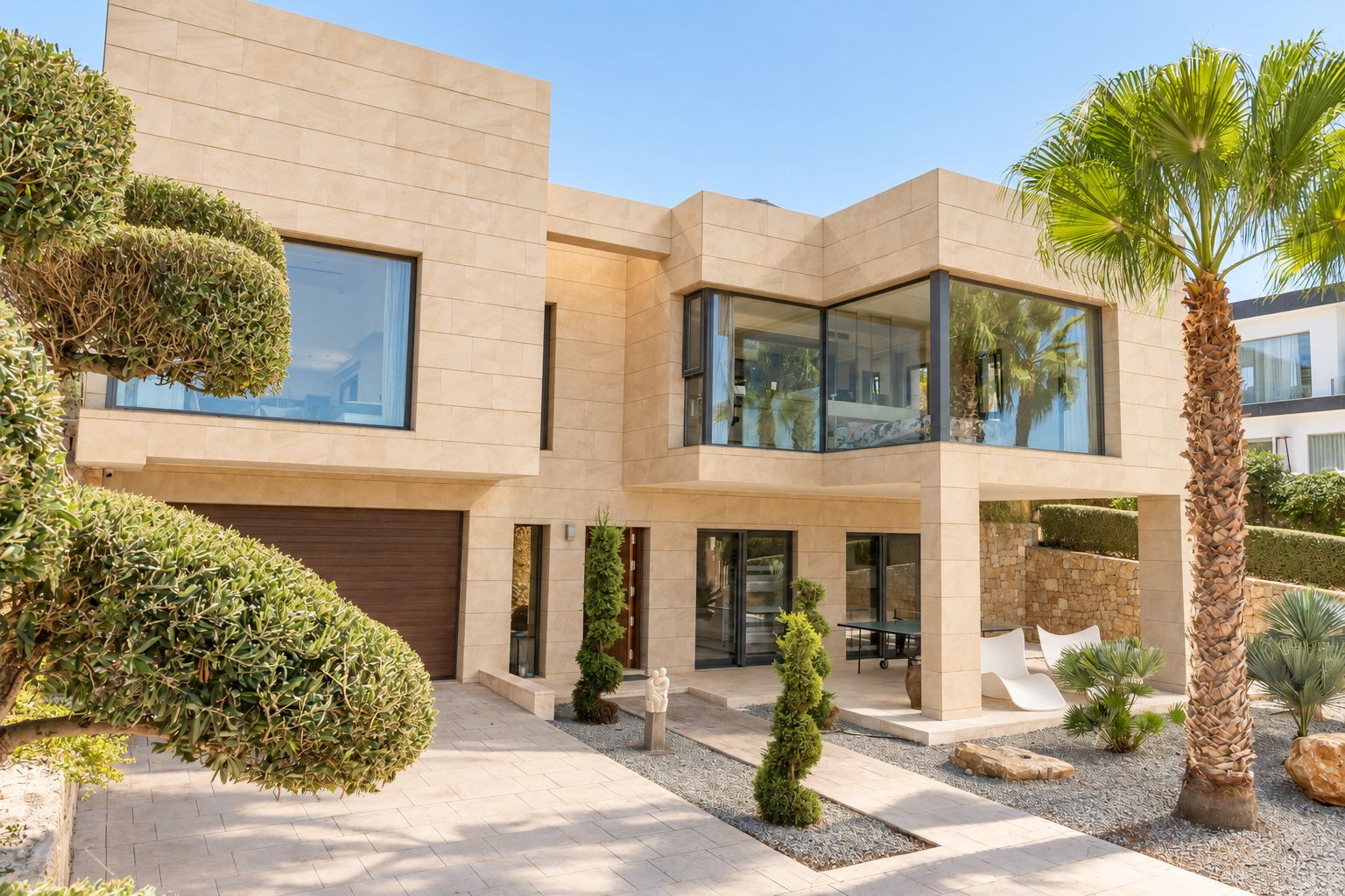 Villa de lujo en venta en Javea con 2 piscinas, vistas al montgo y buena orientación - Imagen 3