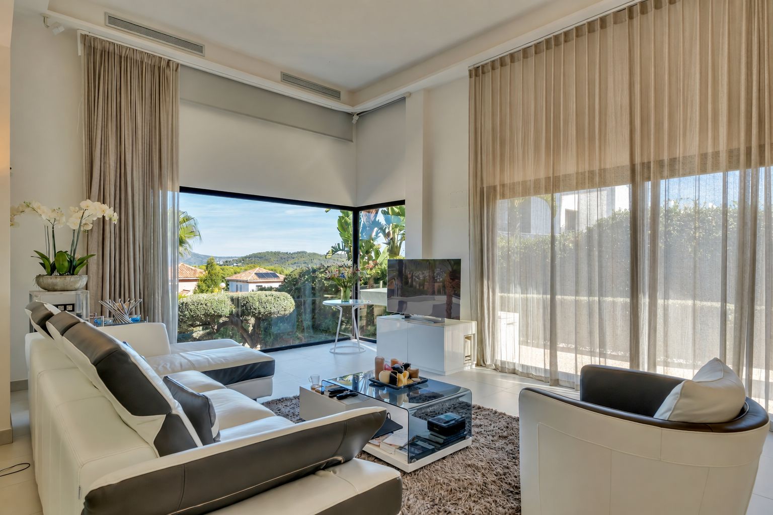 Villa de lujo en venta en Javea con 2 piscinas, vistas al montgo y buena orientación - Imagen 11