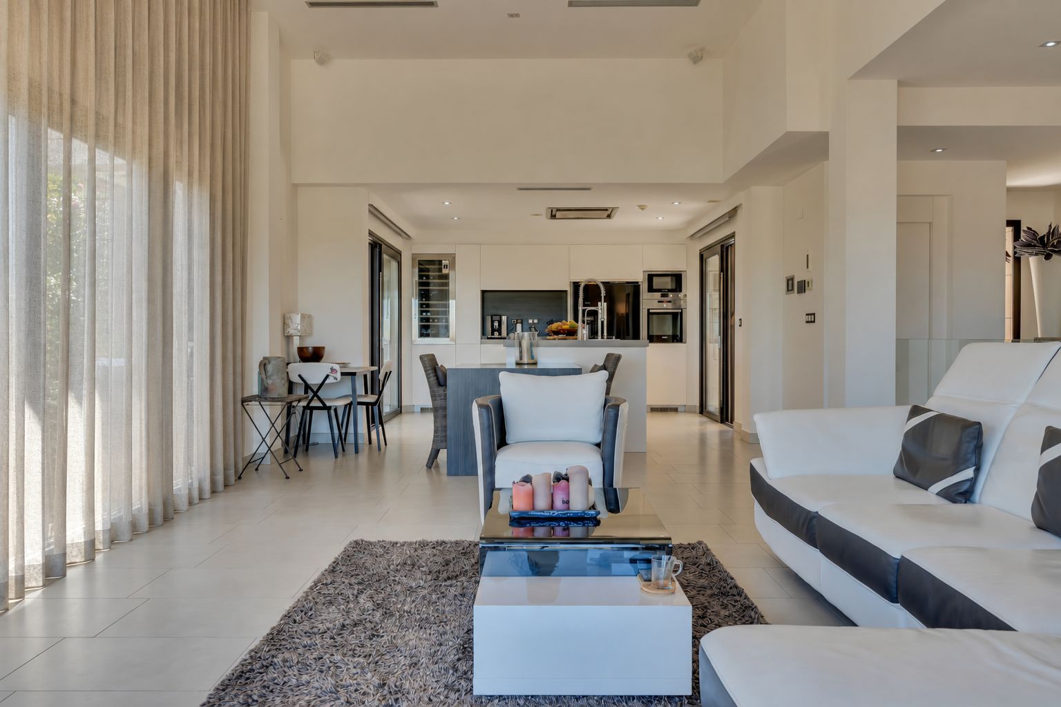 Villa de lujo en venta en Javea con 2 piscinas, vistas al montgo y buena orientación - Imagen 12