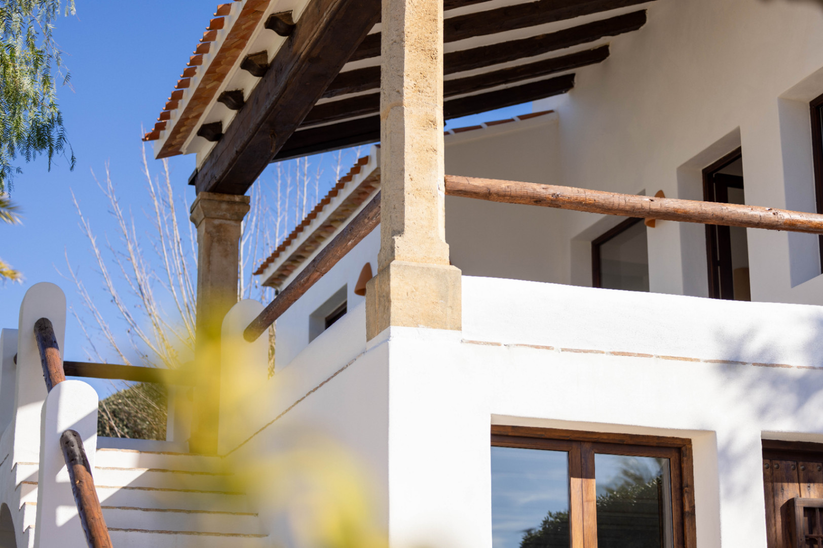 Gerenoveerd huis te koop in Jávea met privézwembad, op 15 minuten lopen van het strand, in El Tosalet.