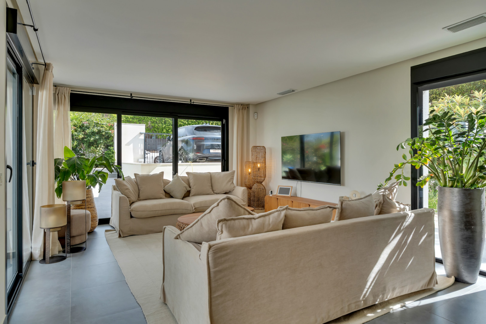 Moderne Villa zu verkaufen in Jávea in einer exklusiven Gegend.