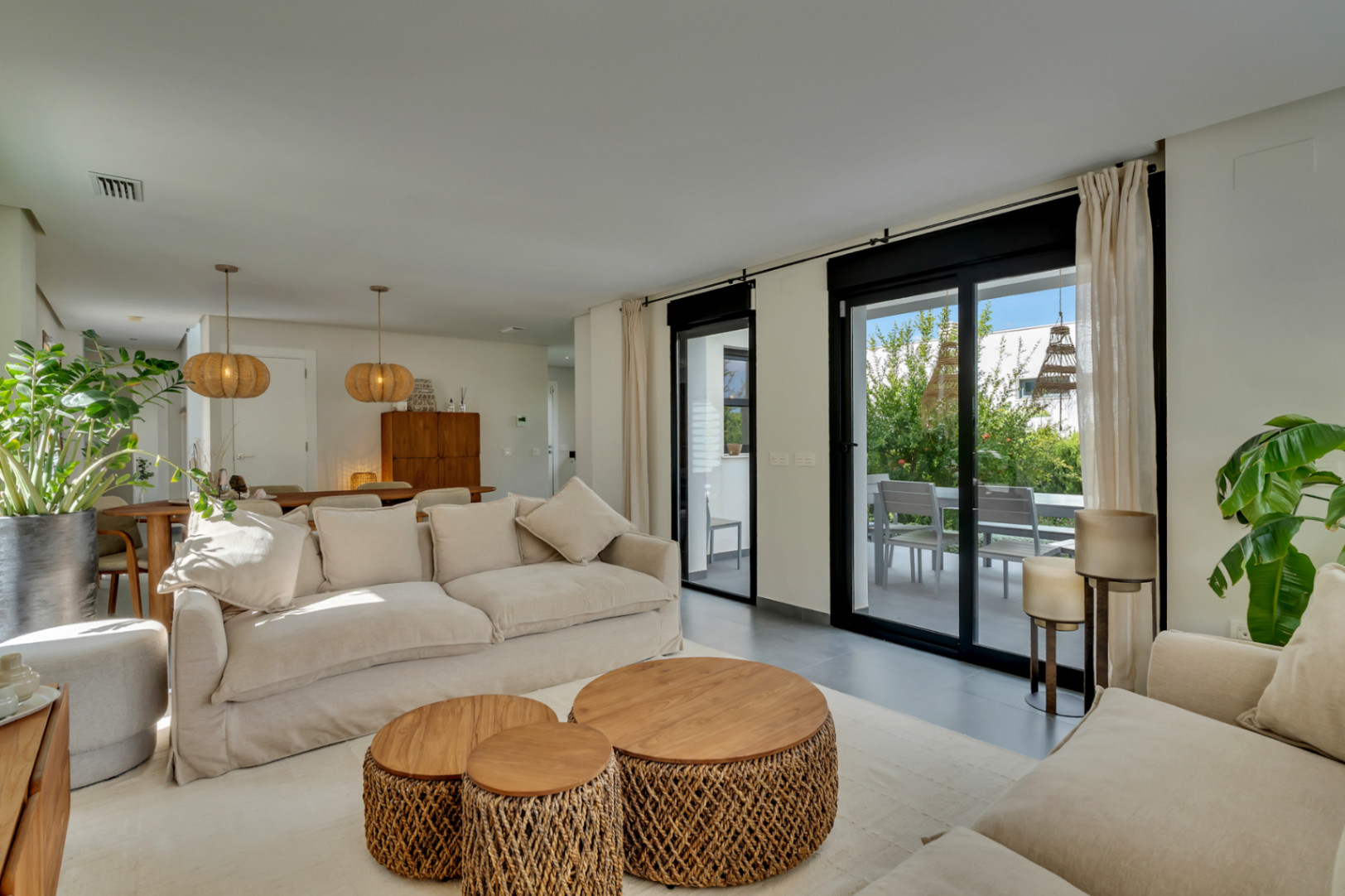 Moderne Villa zu verkaufen in Jávea in einer exklusiven Gegend.