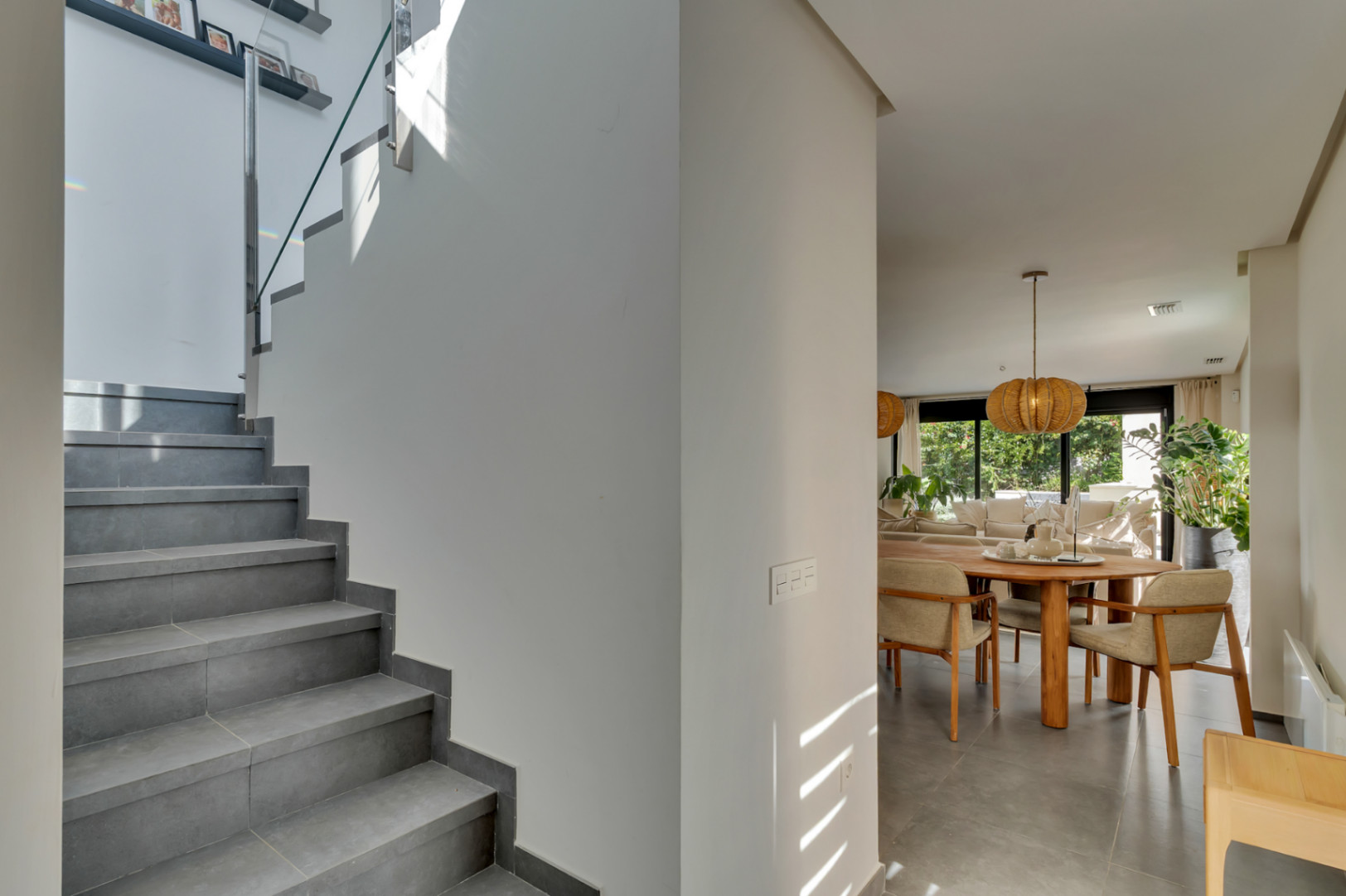 Moderne Villa zu verkaufen in Jávea in einer exklusiven Gegend.