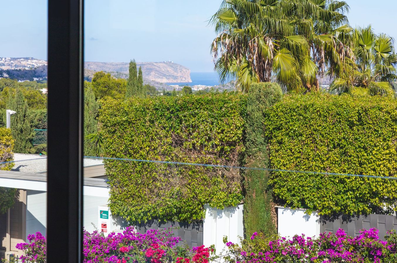 Moderne Villa zu verkaufen in Jávea in einer exklusiven Gegend.