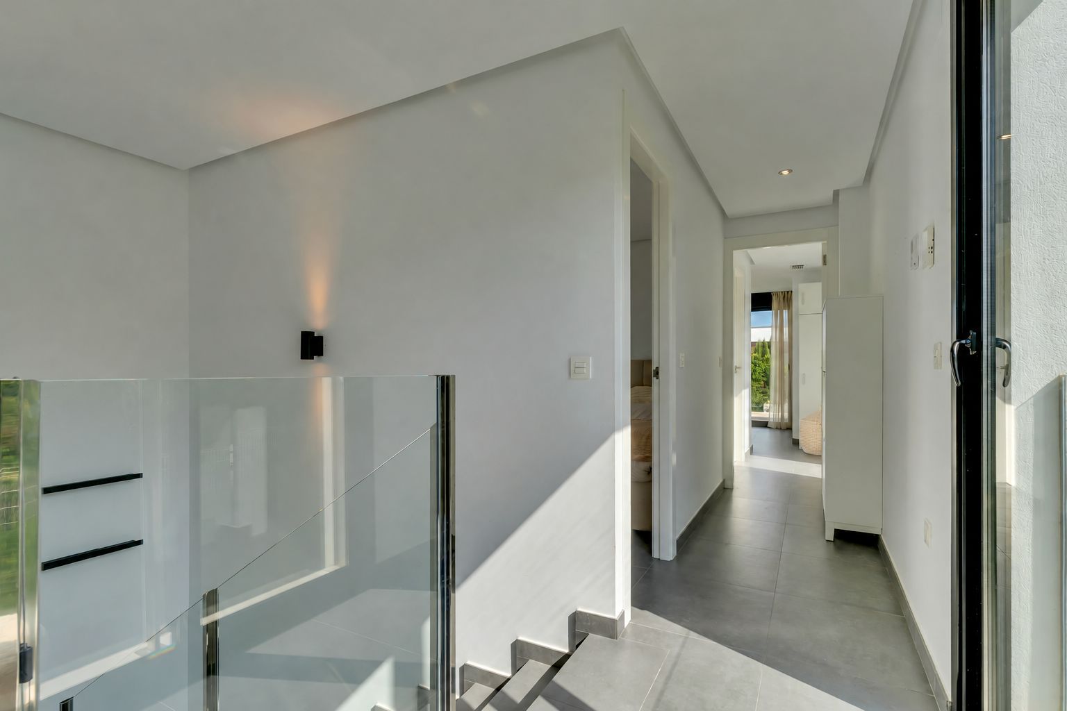 Moderne Villa zu verkaufen in Jávea in einer exklusiven Gegend.