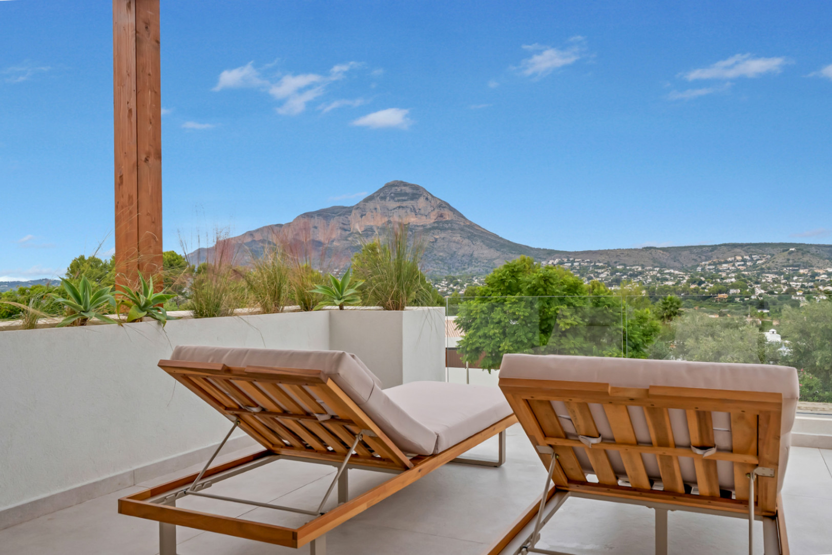 4857 - Villa neuve clés en main exclusive avec vue panoramique sur Jávea et le Montgó